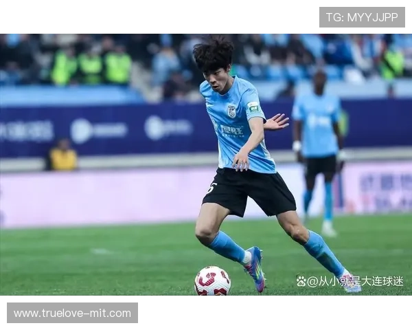 阿利米云南首球助大连英博扳回
